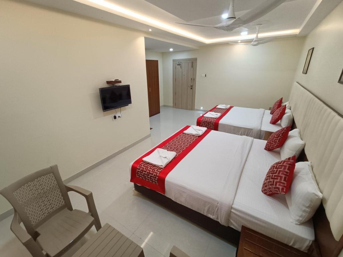 Sri Aswin Grand Hotel Nāmakkal Buitenkant foto