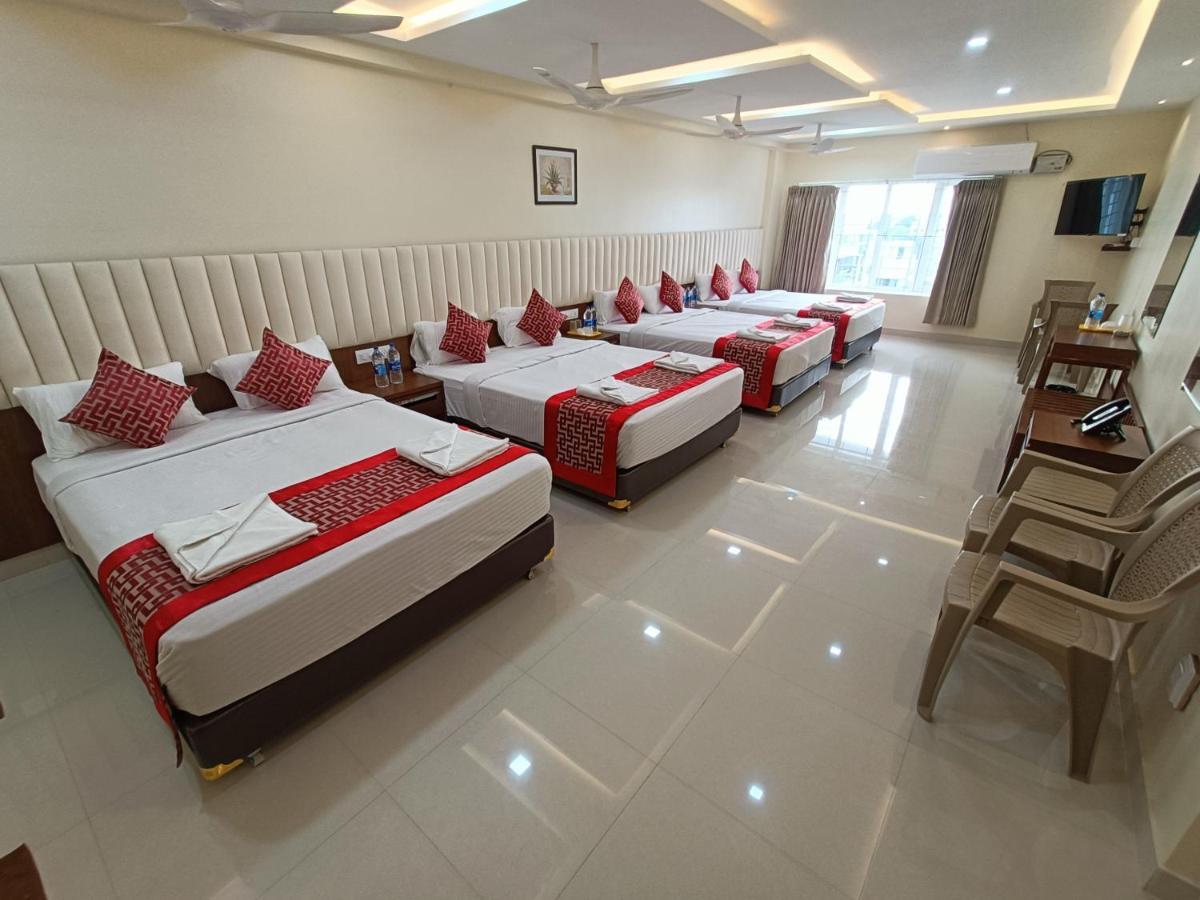 Sri Aswin Grand Hotel Nāmakkal Buitenkant foto